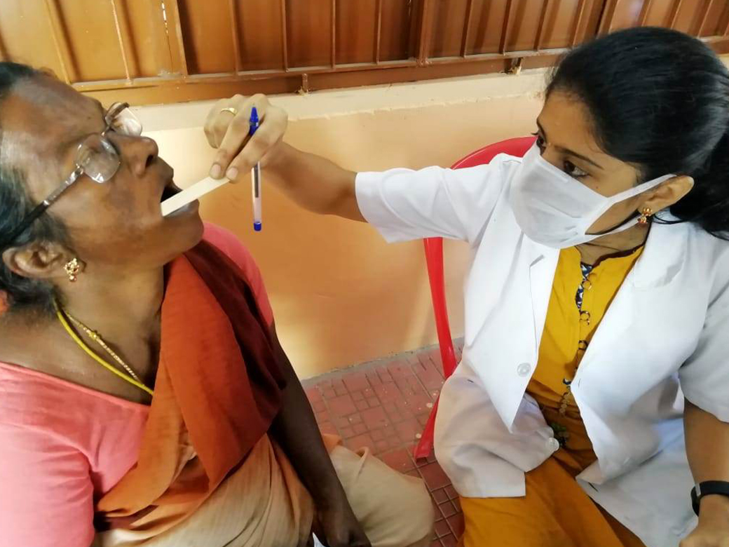 Dental-Camp-Rotary-Club-Chennai-Silks-City-3
